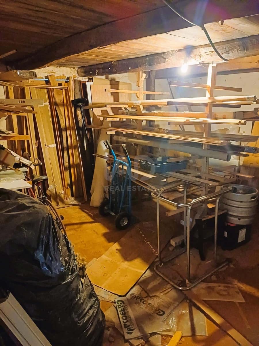 3 sypialnia Dom na sprzedaż w Miasto Leon z garażem - 55 000 € (Ref: 9991490)