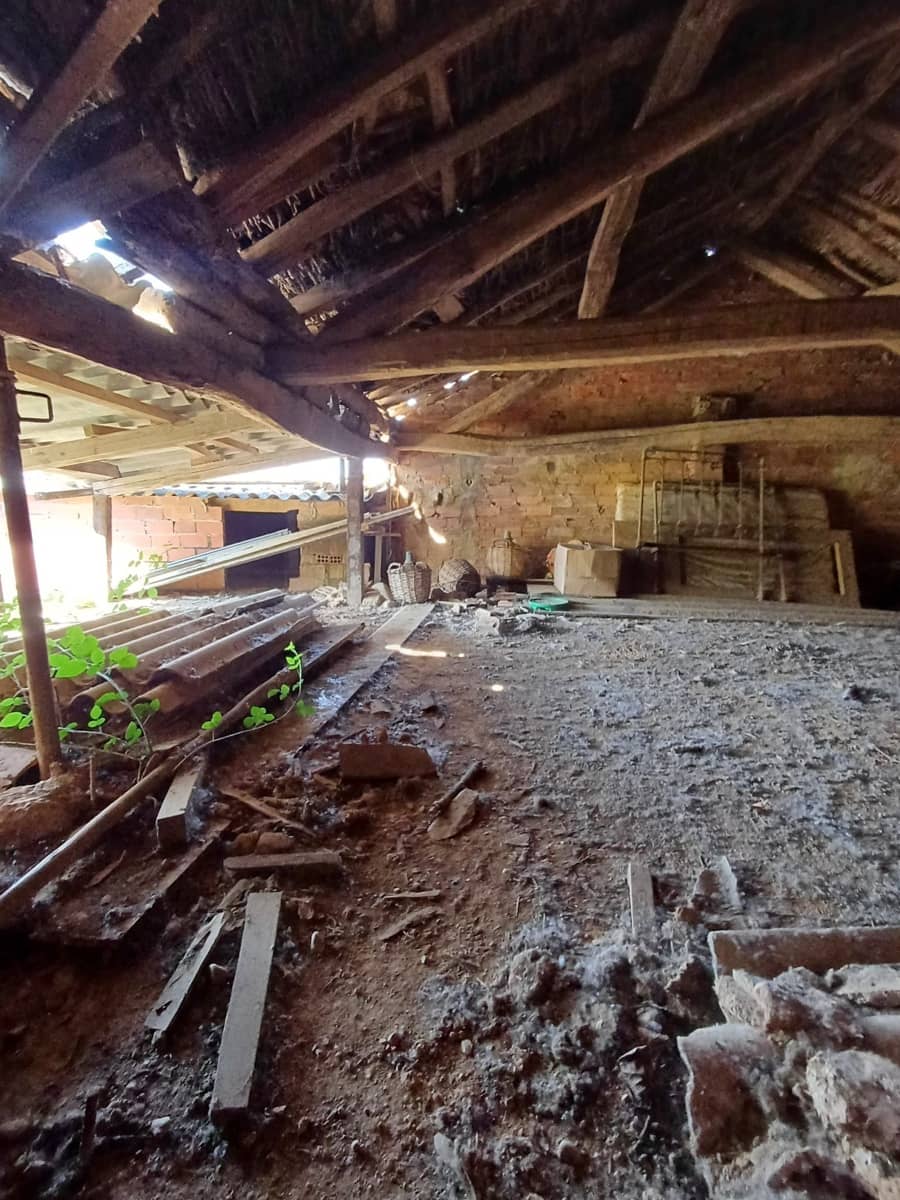 3 sypialnia Dom na sprzedaż w Miasto Leon z garażem - 55 000 € (Ref: 9991490)