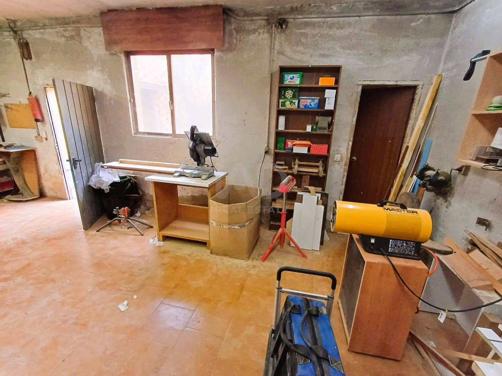 3 sypialnia Dom na sprzedaż w Miasto Leon z garażem - 55 000 € (Ref: 9991490)