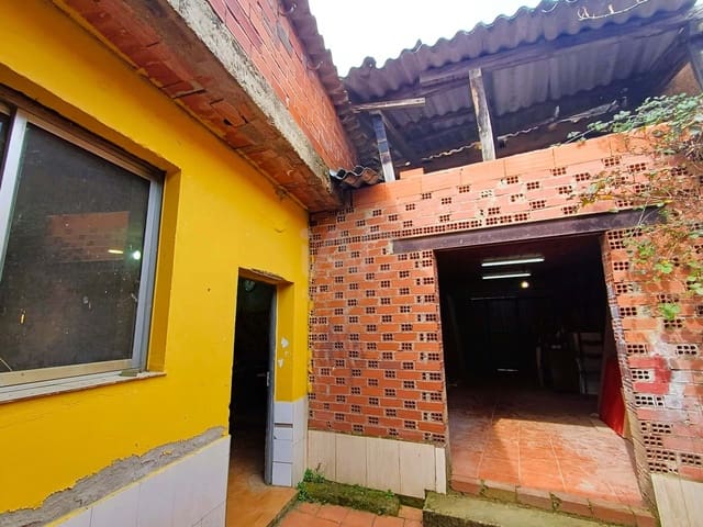 3 sypialnia Dom na sprzedaż w Miasto León z garażem - 55 000 € (Ref: 9991490)