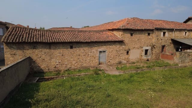 Finca/Herregård til salgs i Leon by - € 129 900 (Ref: 9991492)
