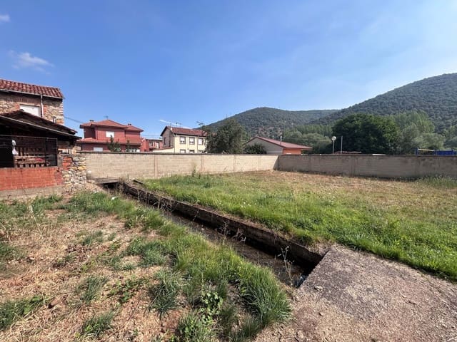 Finca/Herregård til salgs i Leon by - € 129 900 (Ref: 9991492)