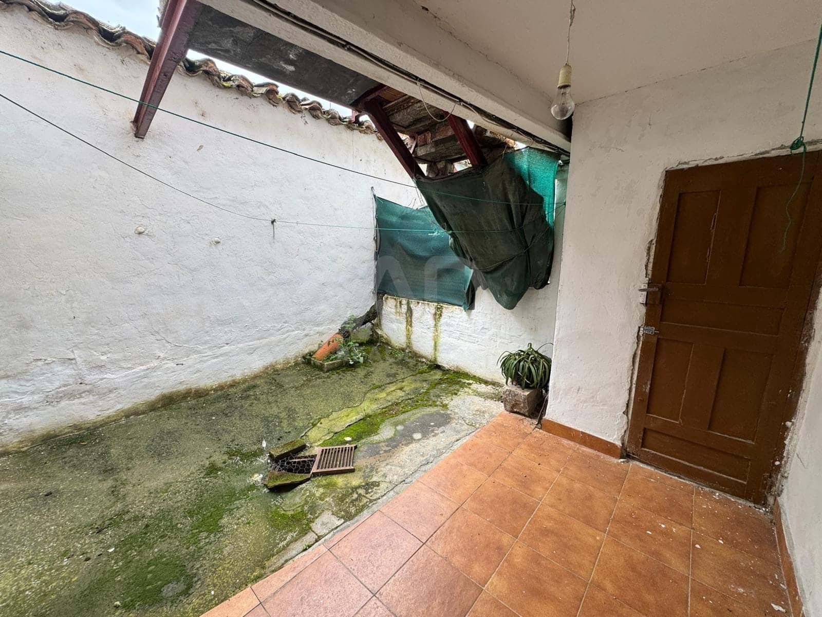 5 quarto Casa em Banda para venda em Leao cidade com garagem - 69 000 € (Ref: 9991493)