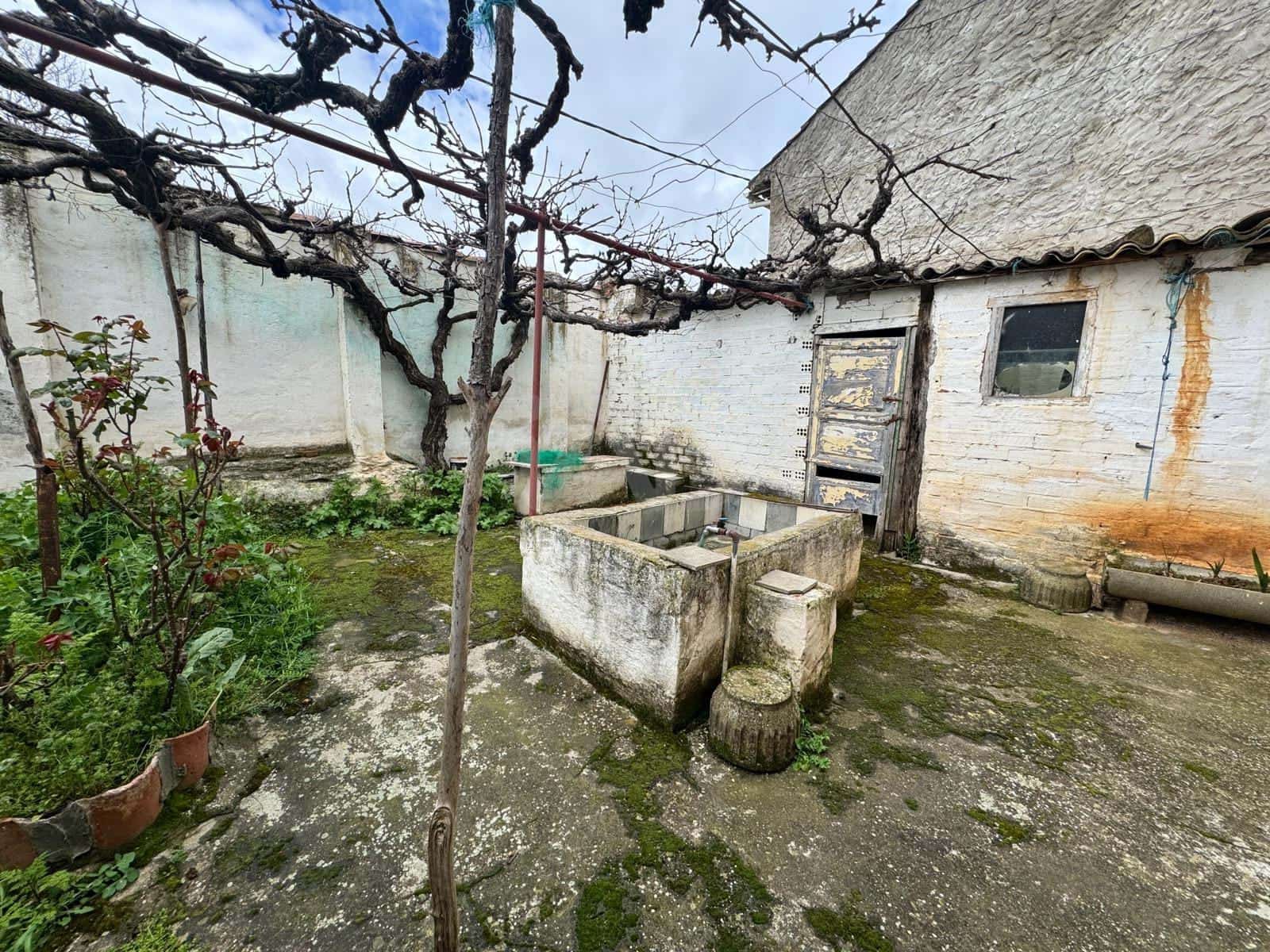 5 quarto Casa em Banda para venda em Leao cidade com garagem - 69 000 € (Ref: 9991493)
