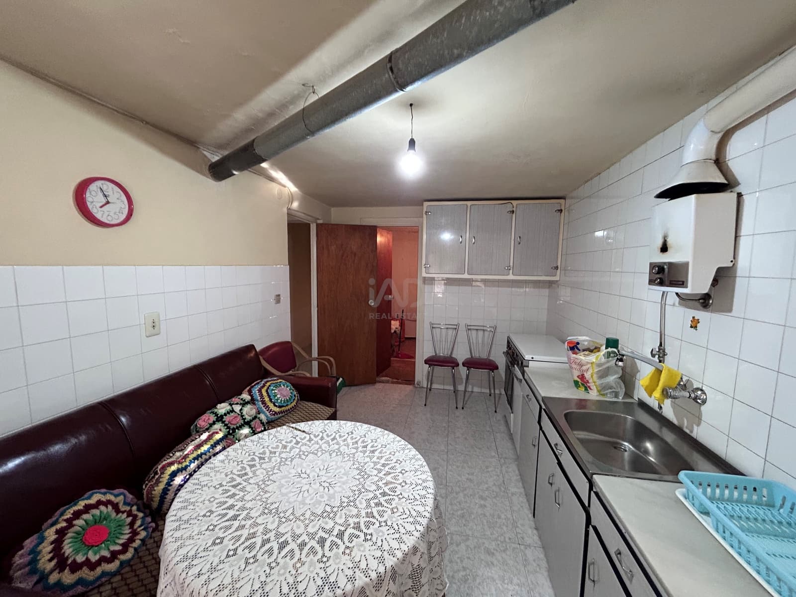 5 quarto Casa em Banda para venda em Leao cidade com garagem - 69 000 € (Ref: 9991493)