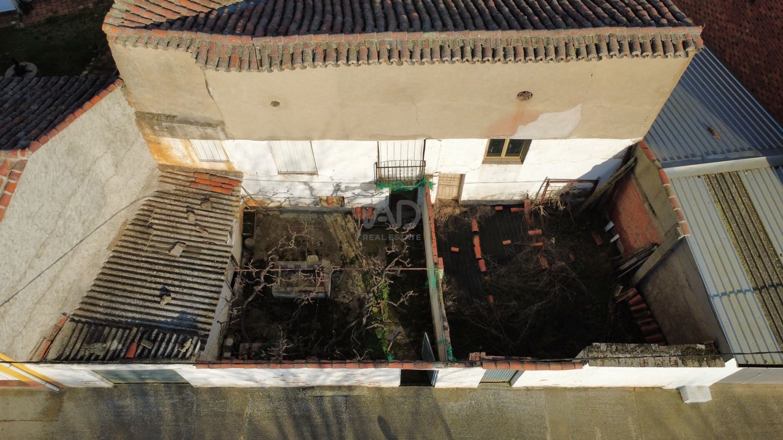 5 quarto Casa em Banda para venda em Leao cidade com garagem - 69 000 € (Ref: 9991493)