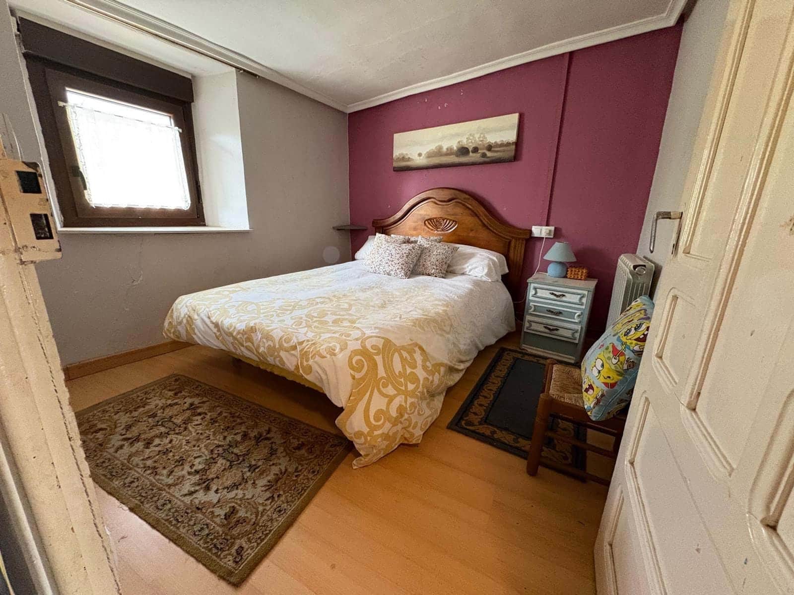 4 soveværelse Finca/Landehus til salg i Leon by med garage - € 68.000 (Ref: 9991494)