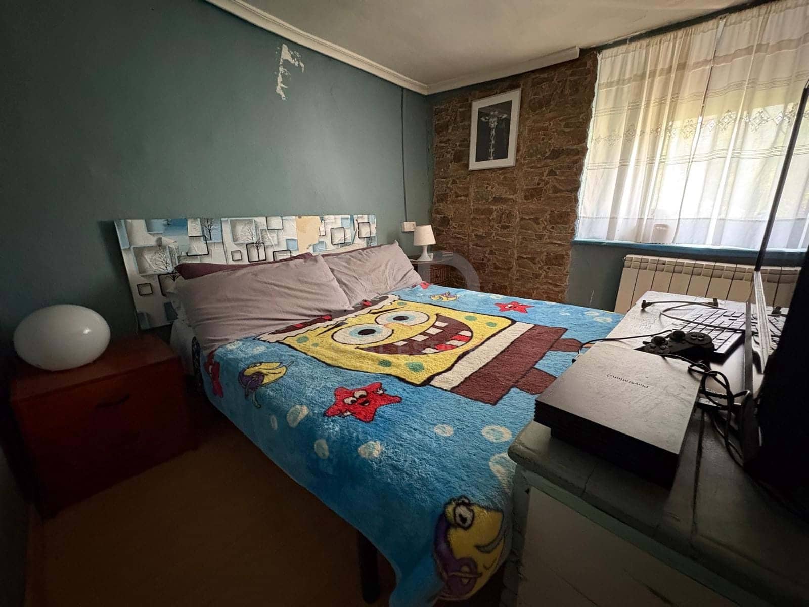 4 soveværelse Finca/Landehus til salg i Leon by med garage - € 68.000 (Ref: 9991494)