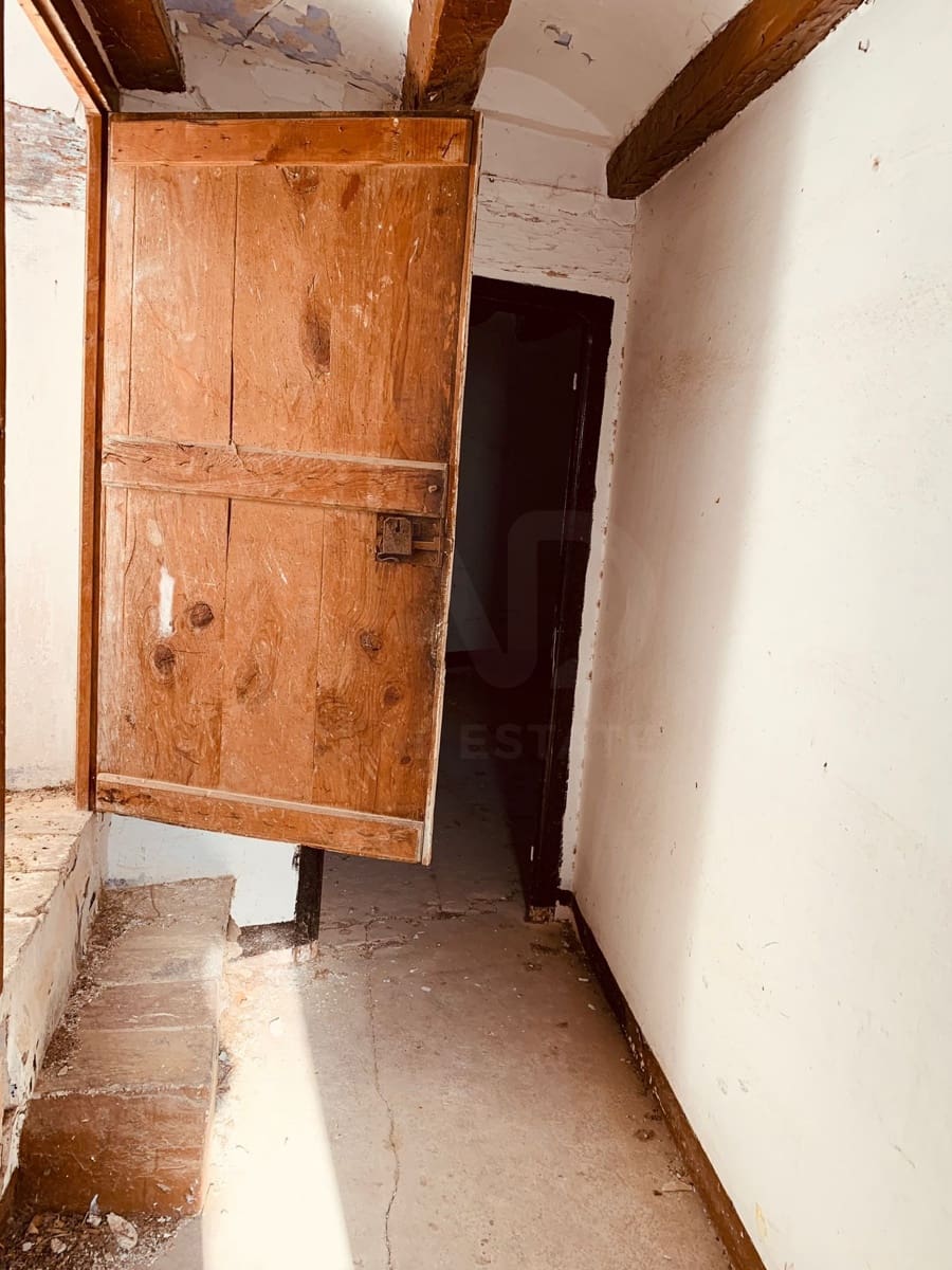 Huis te koop in Tivissa - € 48.000 (Ref: 9991495)