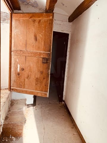 Hus til salgs i Tivissa - € 48 000 (Ref: 9991495)