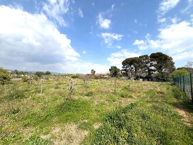 Ubebygd land til salgs i Tarragona by - € 49 900 (Ref: 9991497)