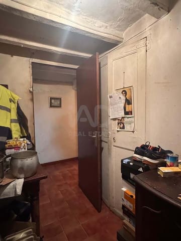 Casa de 6 habitaciones en Montbrió del Camp en venta - 160.800 € (Ref: 9991499)