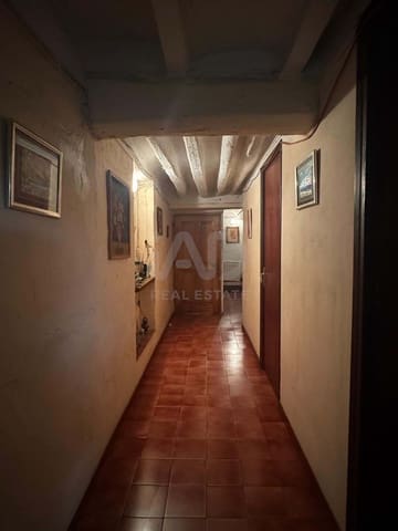 Casa de 6 habitaciones en Montbrió del Camp en venta - 160.800 € (Ref: 9991499)