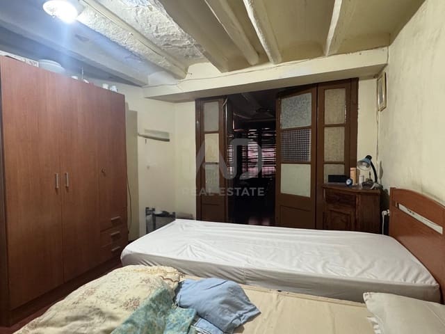 Casa de 6 habitaciones en Montbrió del Camp en venta - 160.800 € (Ref: 9991499)