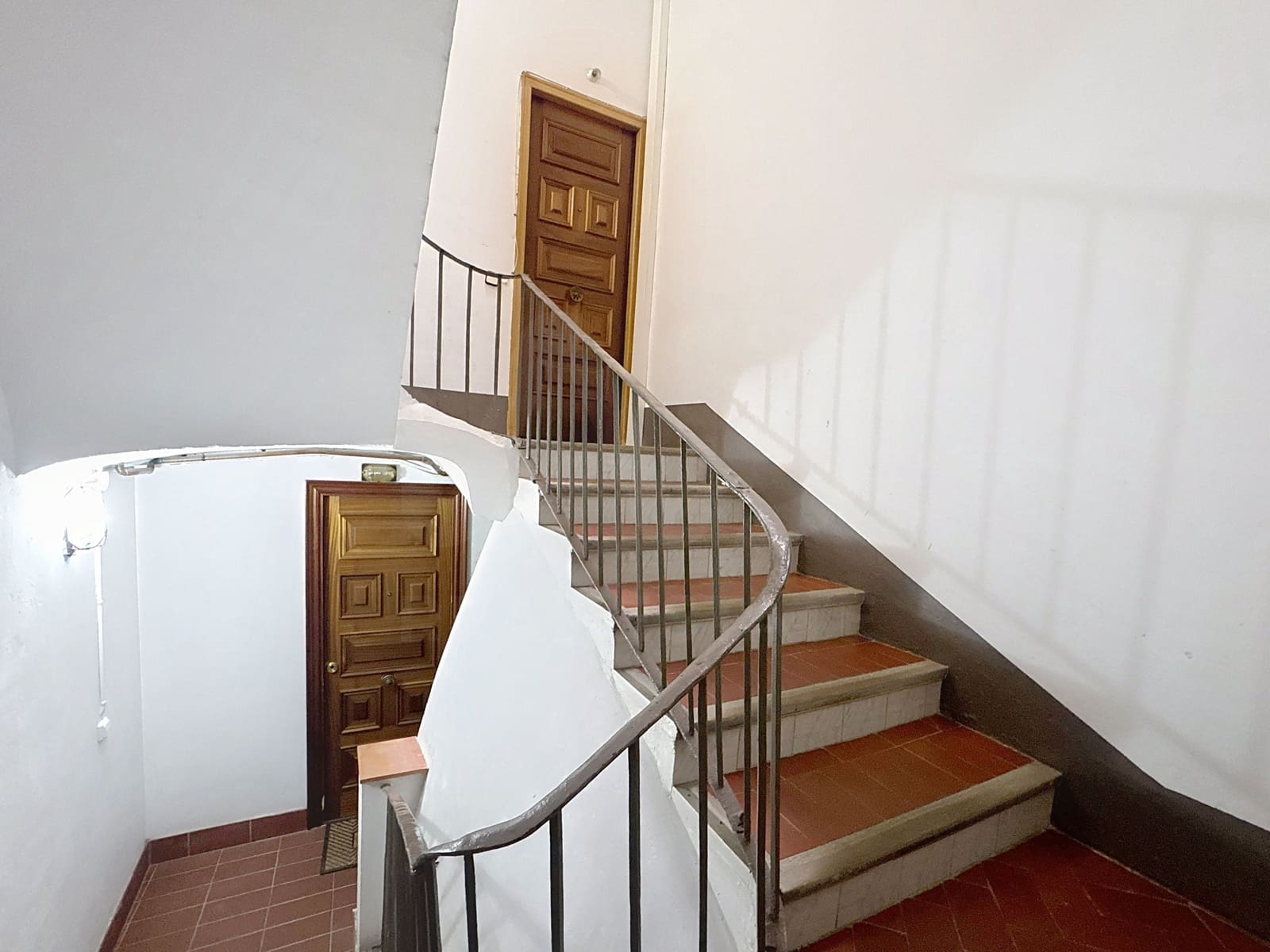 3 soveværelse Lejlighed til salg i Barcelona by - € 250.000 (Ref: 9993580)