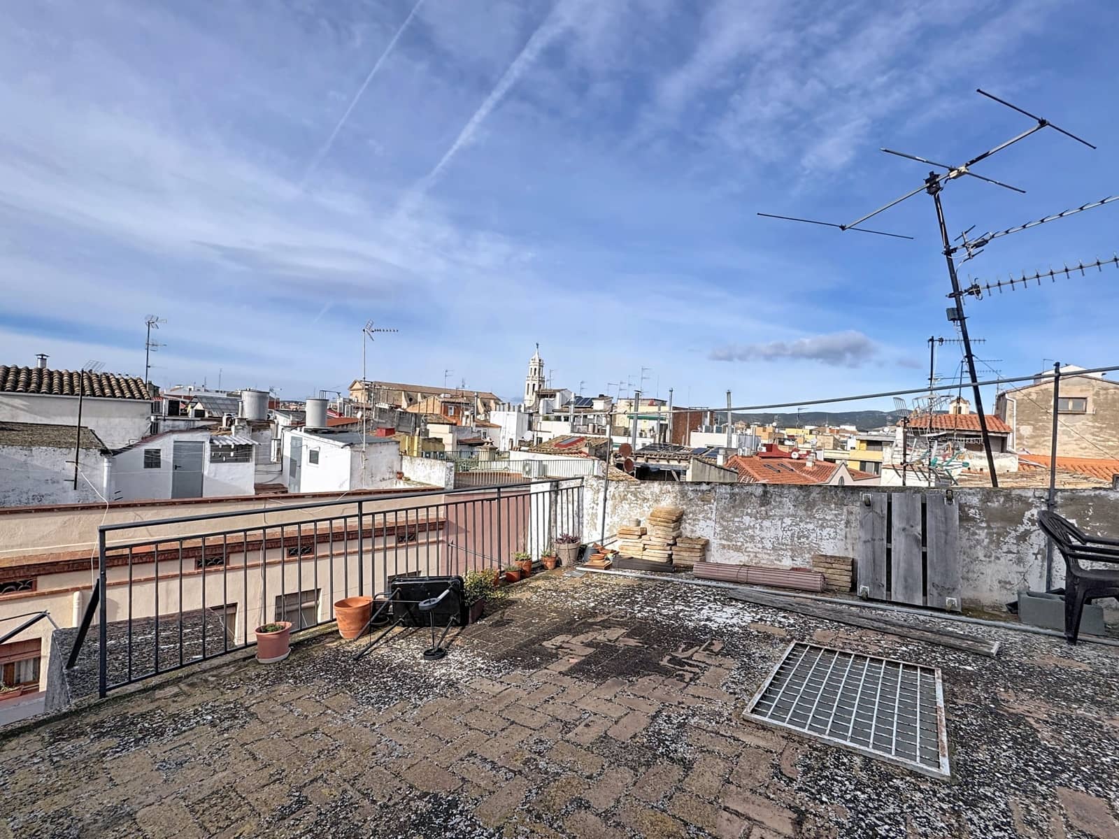 3 soveværelse Lejlighed til salg i Barcelona by - € 250.000 (Ref: 9993580)