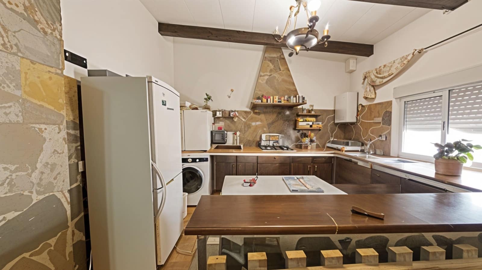 4 quarto Casa em Banda para venda em Cadis cidade com piscina garagem - 400 000 € (Ref: 9993581)