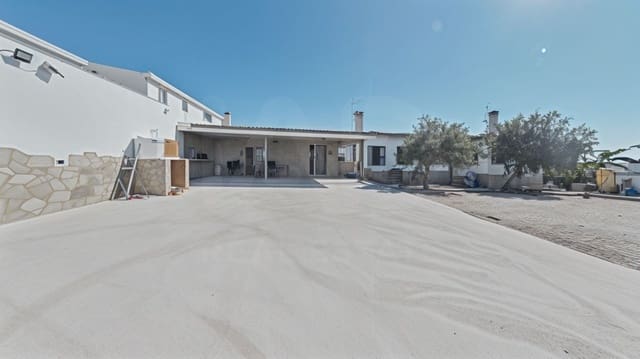 4 soverom Hus til salgs i Chiclana de la Frontera med svømmebasseng garasje - € 400 000 (Ref: 9993581)