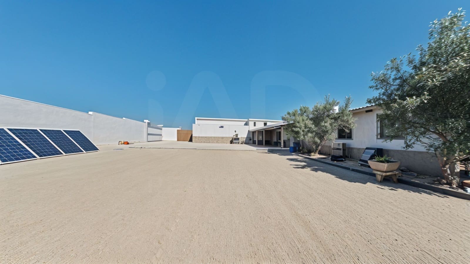 4 quarto Casa em Banda para venda em Cadis cidade com piscina garagem - 400 000 € (Ref: 9993581)