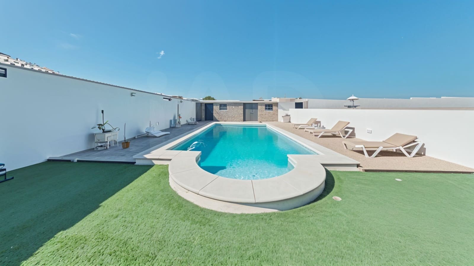 4 quarto Casa em Banda para venda em Cadis cidade com piscina garagem - 400 000 € (Ref: 9993581)