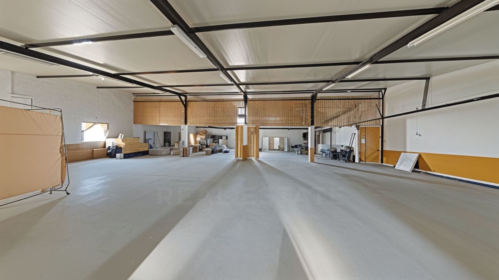 4 quarto Casa em Banda para venda em Cadis cidade com piscina garagem - 400 000 € (Ref: 9993581)