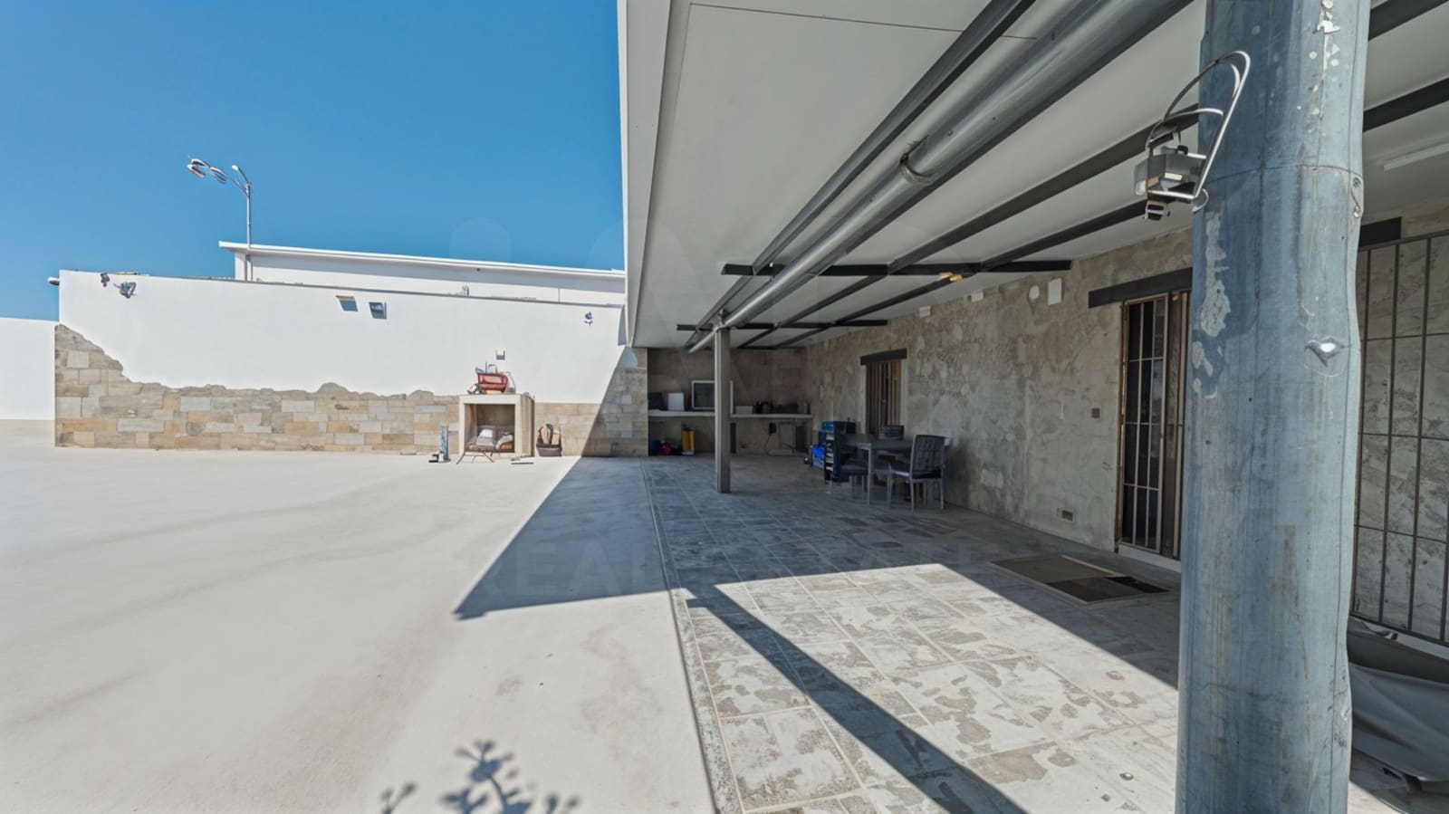 4 quarto Casa em Banda para venda em Cadis cidade com piscina garagem - 400 000 € (Ref: 9993581)