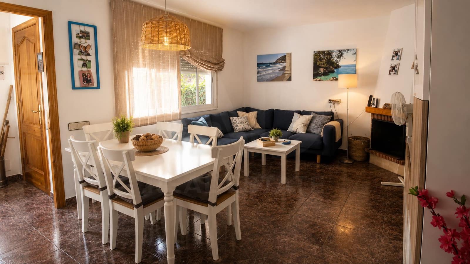 3 chambre Villa/Maison Mitoyenne à vendre à Barcelone ville avec piscine garage - 345 000 € (Ref: 9993583)