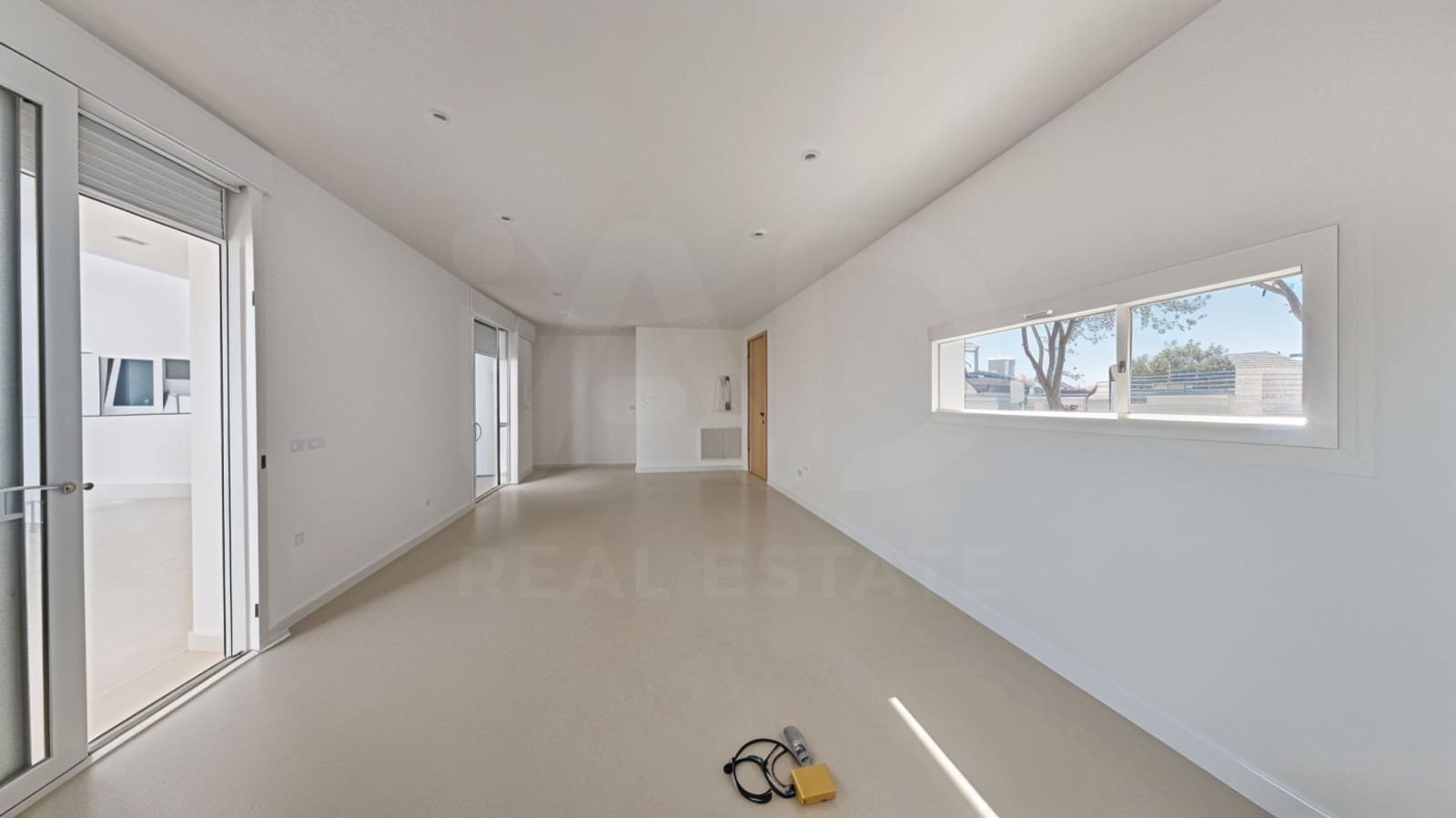 3 makuuhuone Omakotitalo myytävänä paikassa Cadiz kaupunki mukana uima-altaan - 450 000 € (Ref: 9993584)