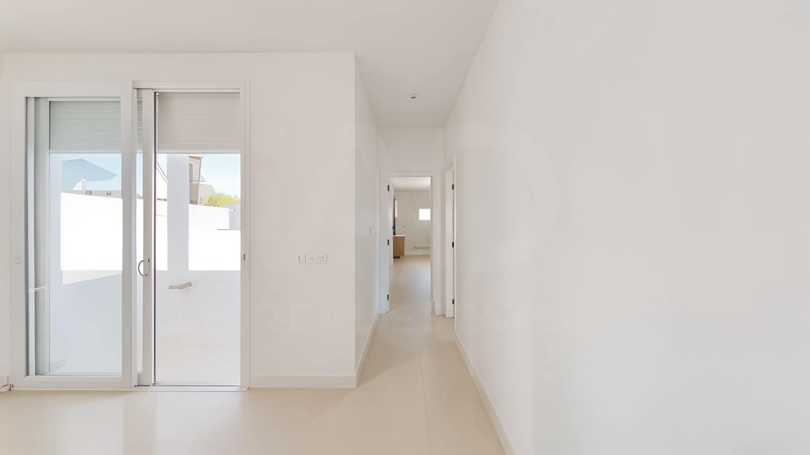 3 makuuhuone Omakotitalo myytävänä paikassa Cadiz kaupunki mukana uima-altaan - 450 000 € (Ref: 9993584)