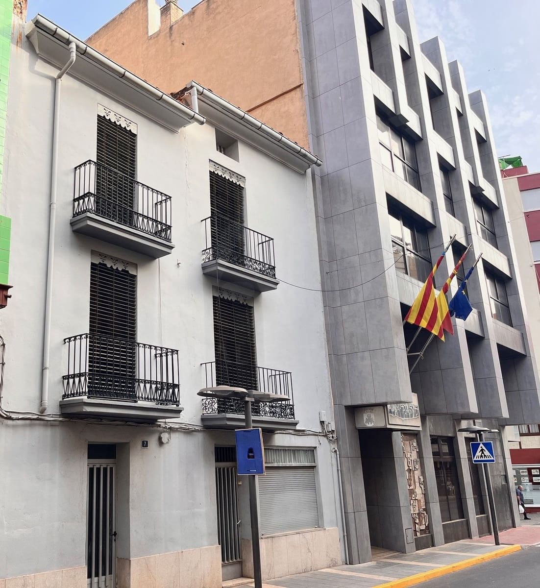 8 slaapkamer Rijtjeshuis te koop in Torreblanca - € 299.000 (Ref: 9993585)
