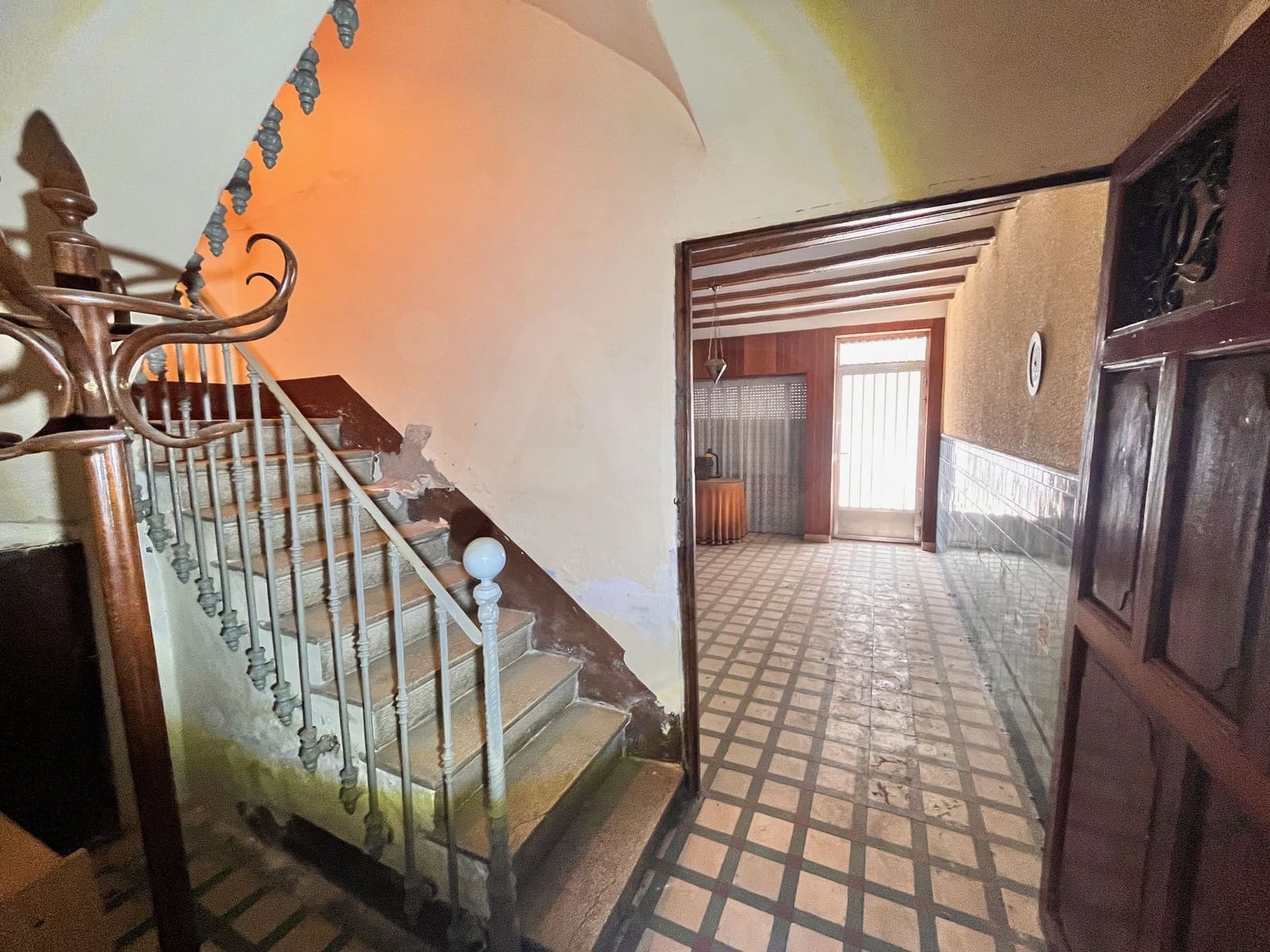 8 slaapkamer Rijtjeshuis te koop in Torreblanca - € 299.000 (Ref: 9993585)