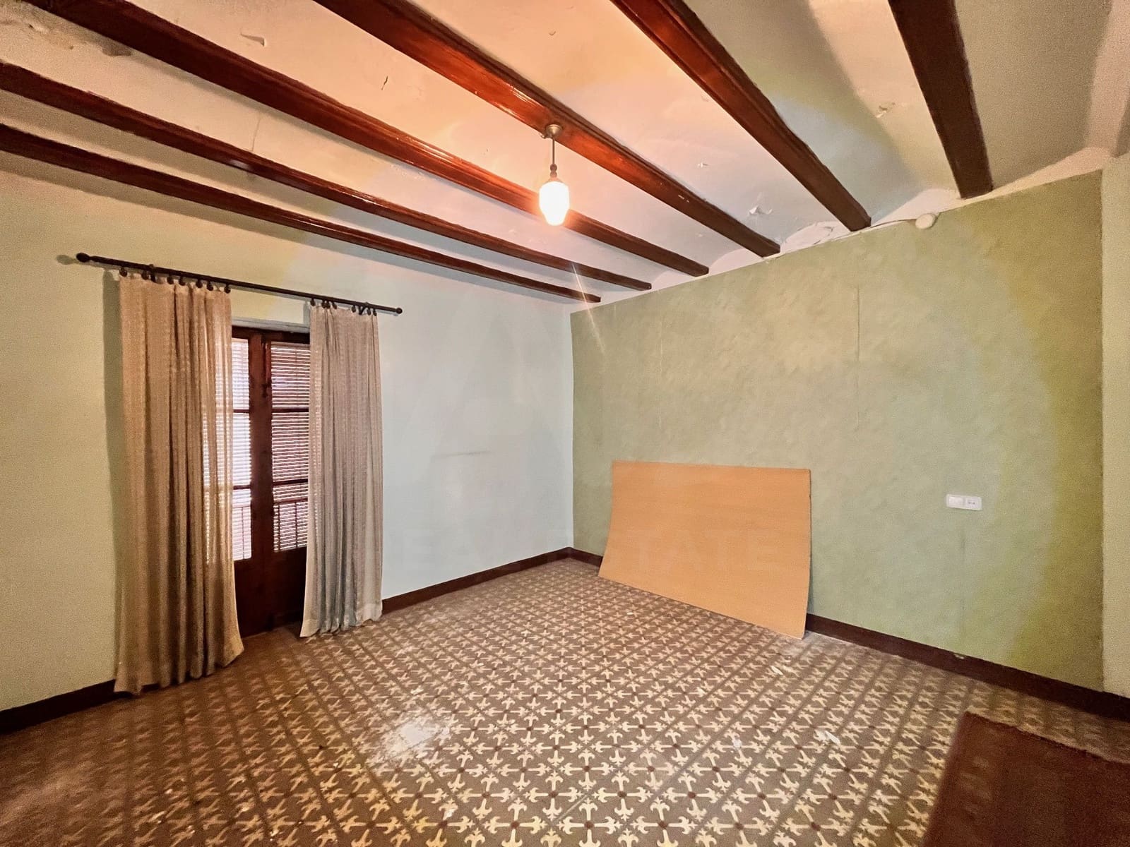 8 slaapkamer Rijtjeshuis te koop in Torreblanca - € 299.000 (Ref: 9993585)