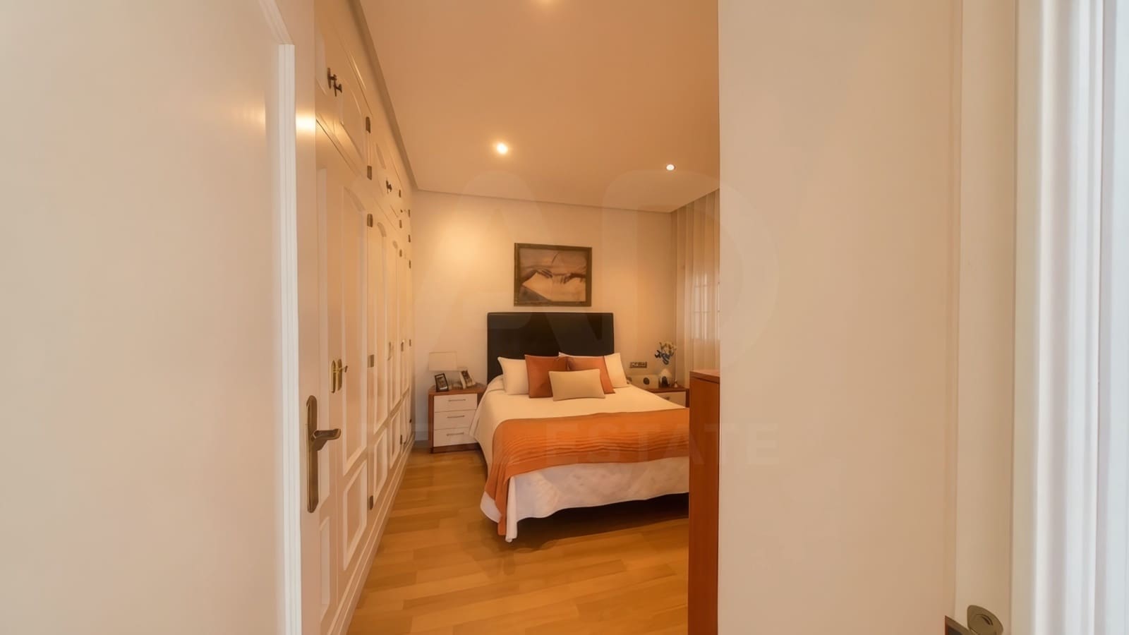 4 soverom Leilighet til salgs i Cadiz by - € 353 000 (Ref: 9993588)