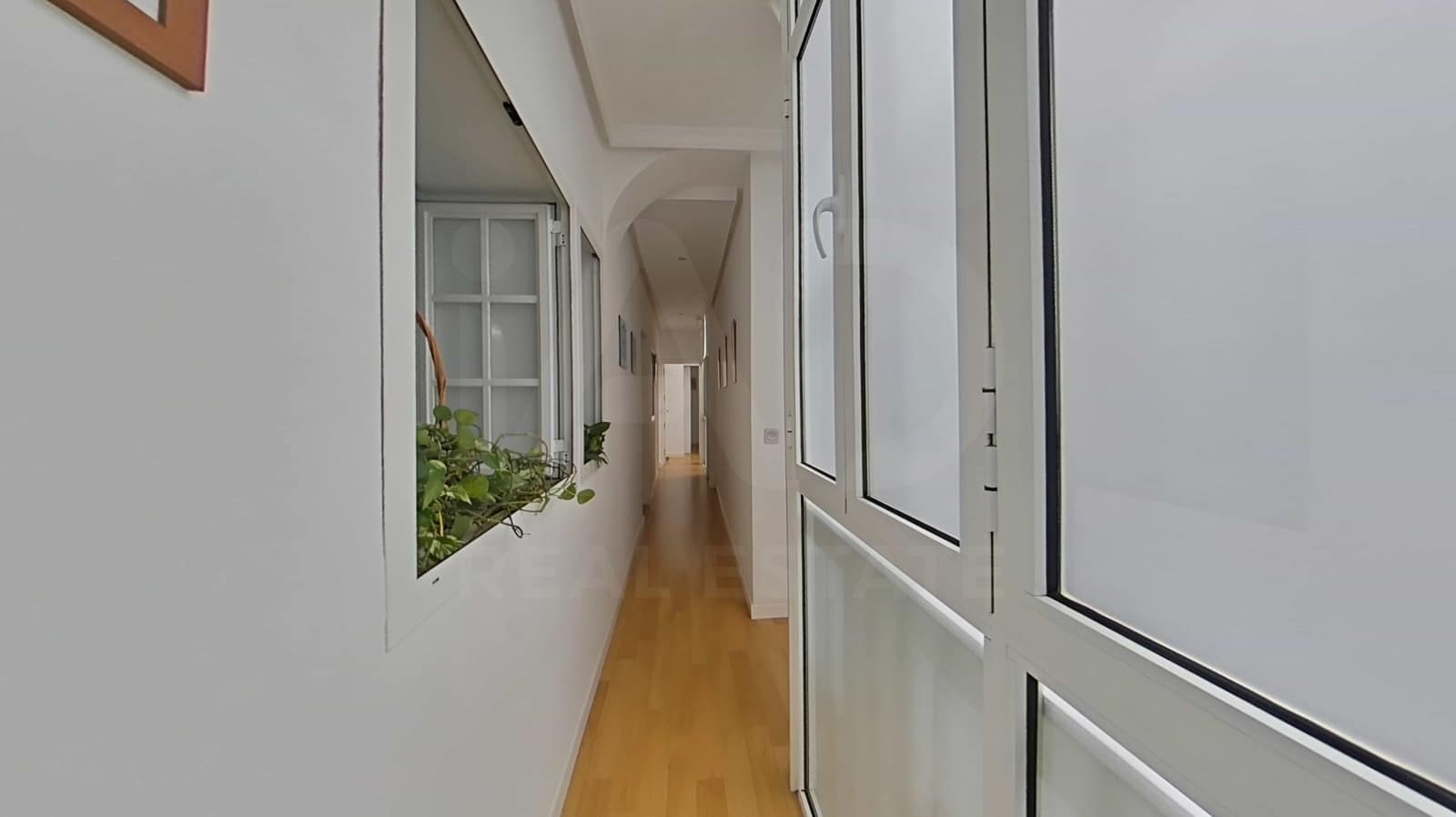 4 soverom Leilighet til salgs i Cadiz by - € 353 000 (Ref: 9993588)