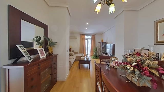 4 soverom Leilighet til salgs i Centro Histórico, Cádiz by - € 353 000 (Ref: 9993588)
