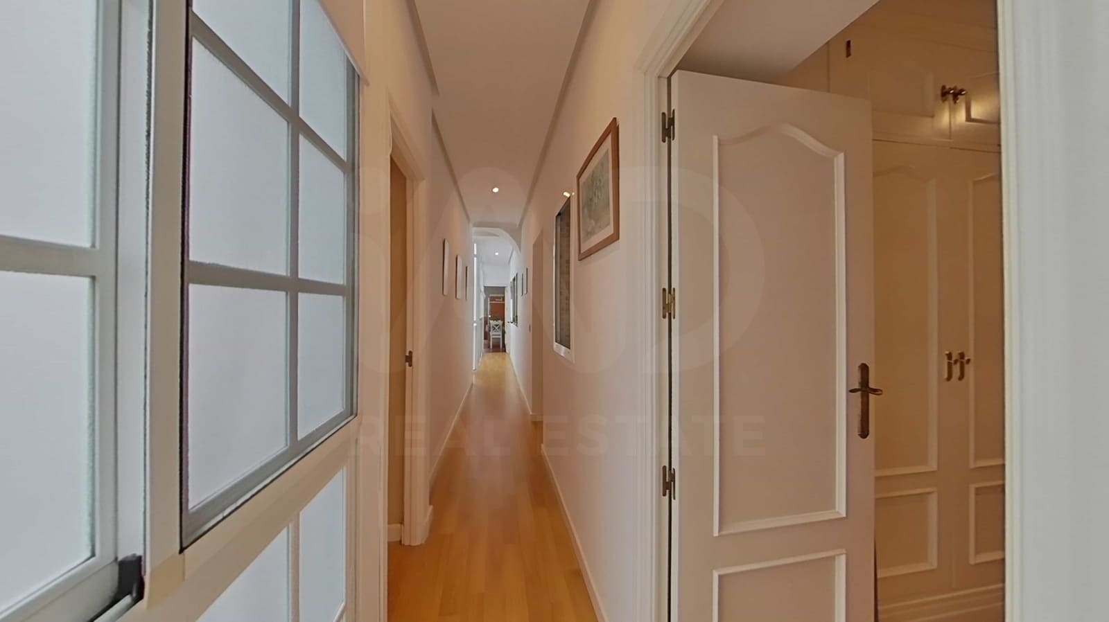 4 soverom Leilighet til salgs i Cadiz by - € 353 000 (Ref: 9993588)