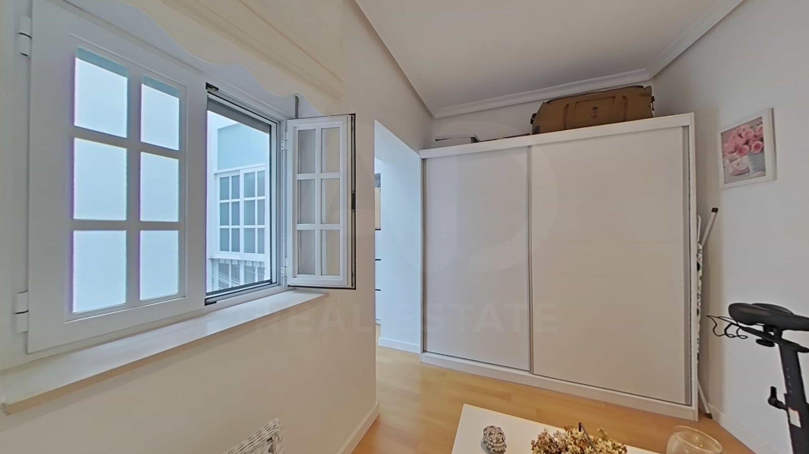 4 soverom Leilighet til salgs i Cadiz by - € 353 000 (Ref: 9993588)