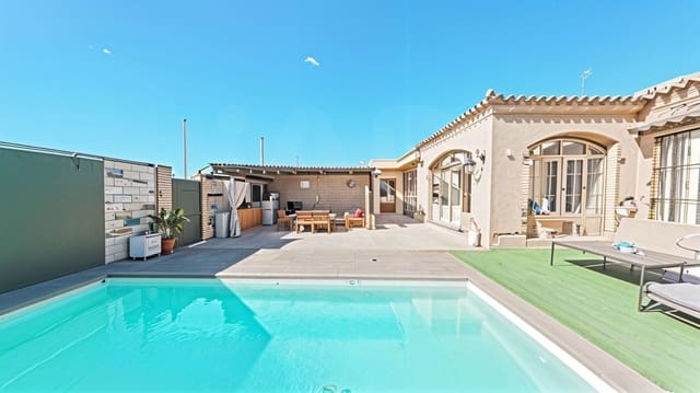 3 soverom Hus til salgs i Cádiz by med svømmebasseng garasje - € 350 000 (Ref: 9993589)