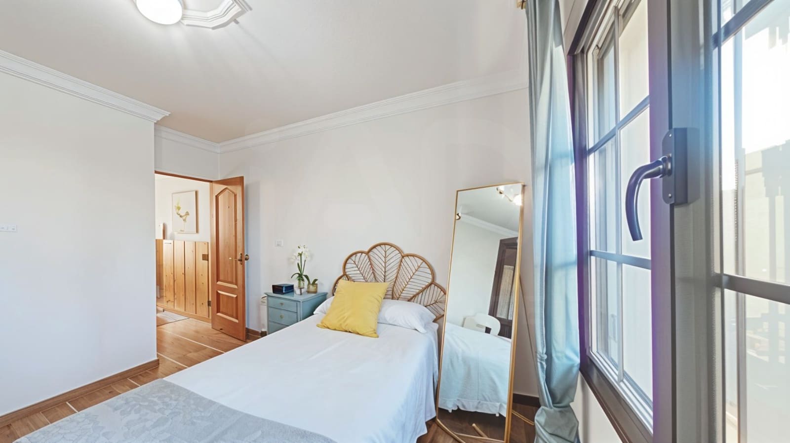 3 chambre Maison de Ville à vendre à Cadix ville avec piscine garage - 350 000 € (Ref: 9993589)