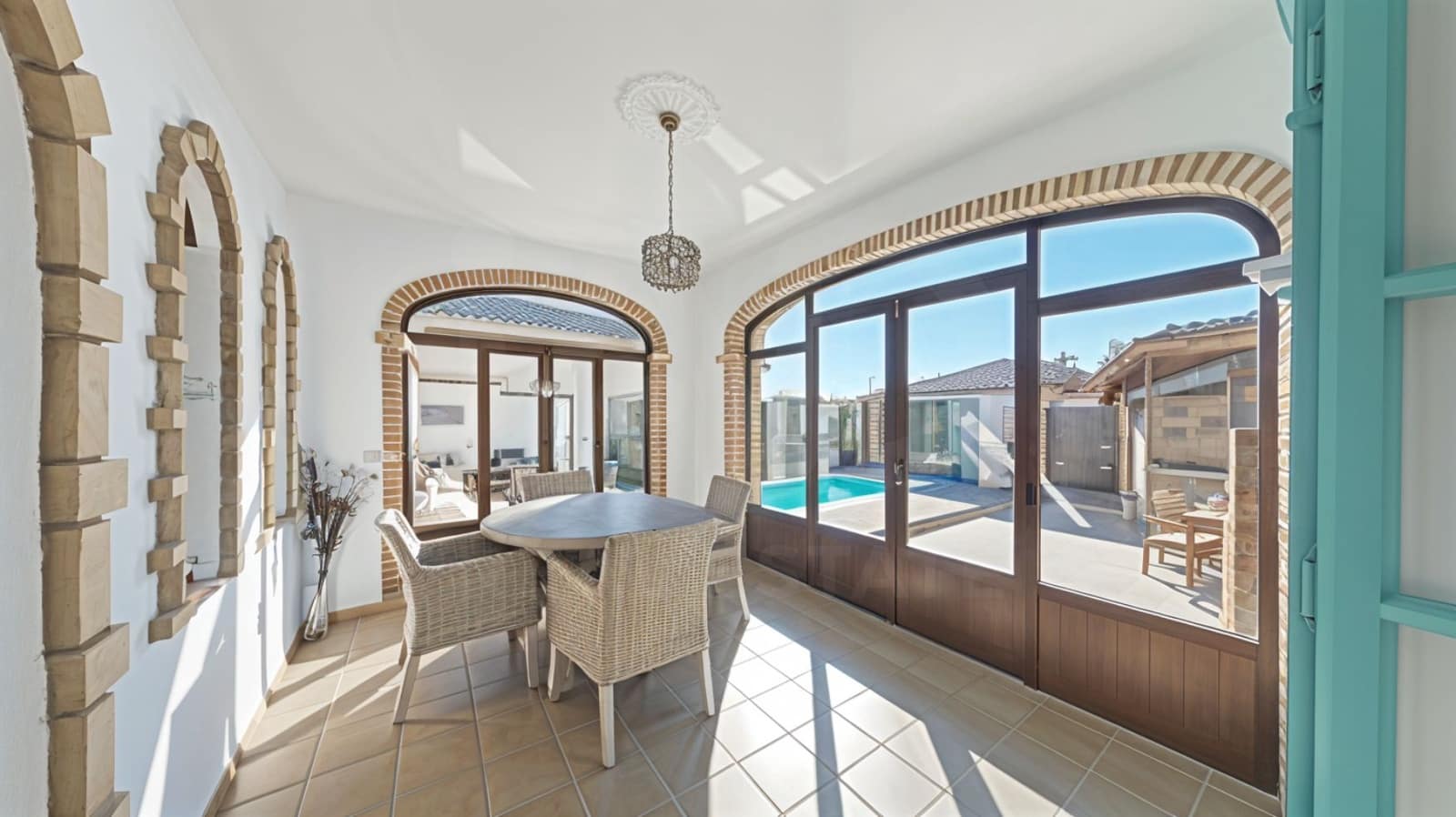 3 chambre Maison de Ville à vendre à Cadix ville avec piscine garage - 350 000 € (Ref: 9993589)