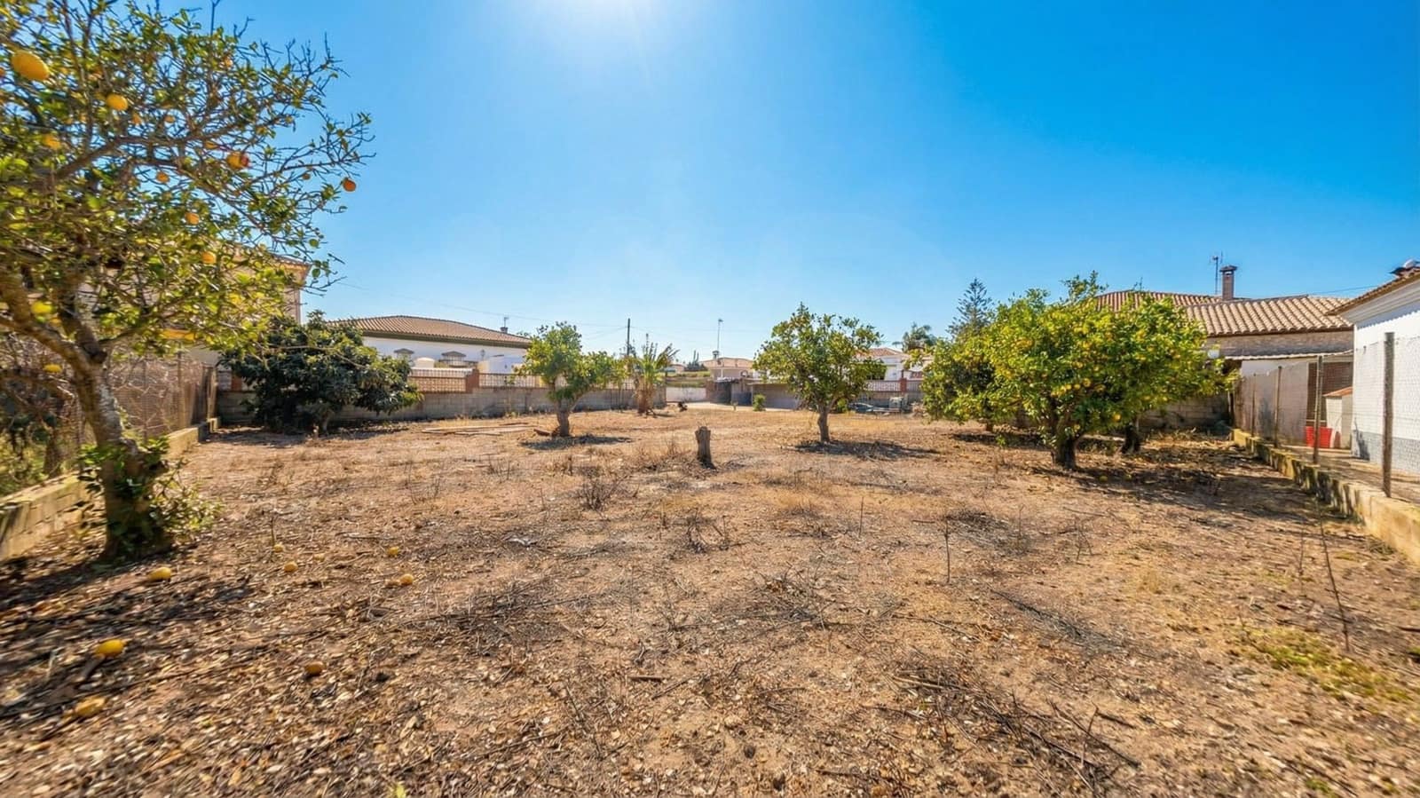 Rakentamaton maa myytävänä paikassa Cadiz kaupunki - 90 000 € (Ref: 9993590)