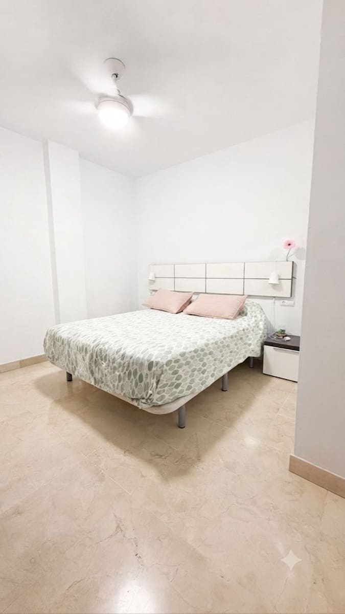 2 Zimmer Apartment zu verkaufen in Malaga Stadt - 259.990 € (Ref: 9993591)