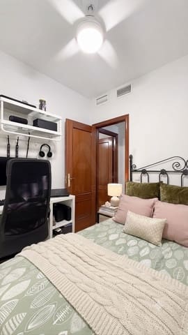 2 bedroom Apartment for sale in La Trinidad, Málaga city - € 259,990 (Ref: 9993591)