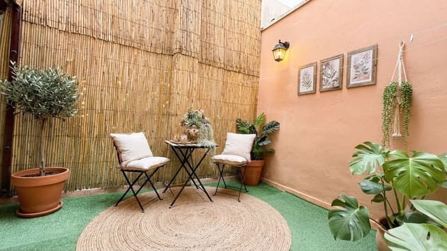 2 bedroom Apartment for sale in La Trinidad, Málaga city - € 259,990 (Ref: 9993591)