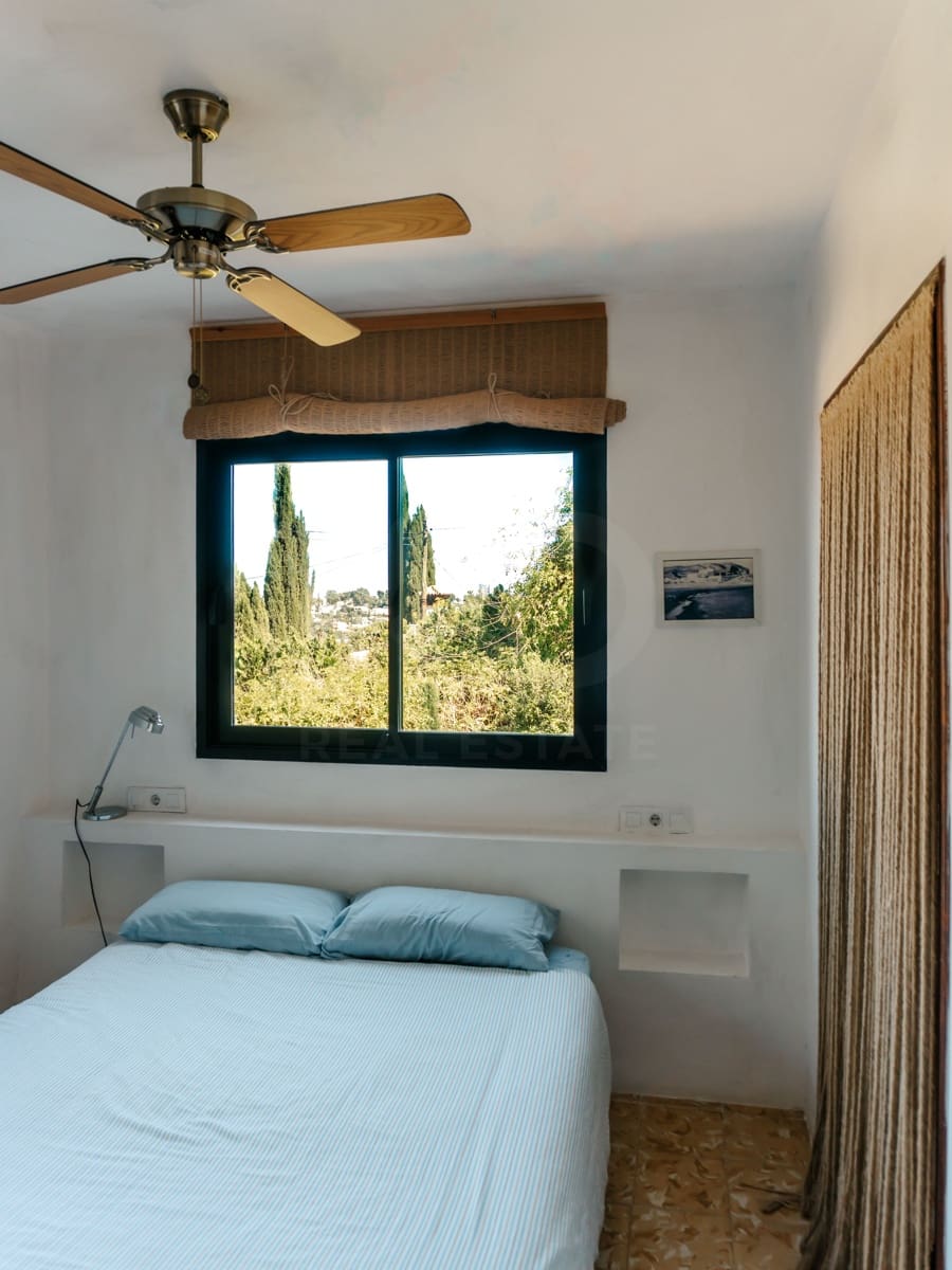 Casa de 3 habitaciones en Alicante / Alacant ciudad en venta con piscina - 947.000 € (Ref: 9993593)