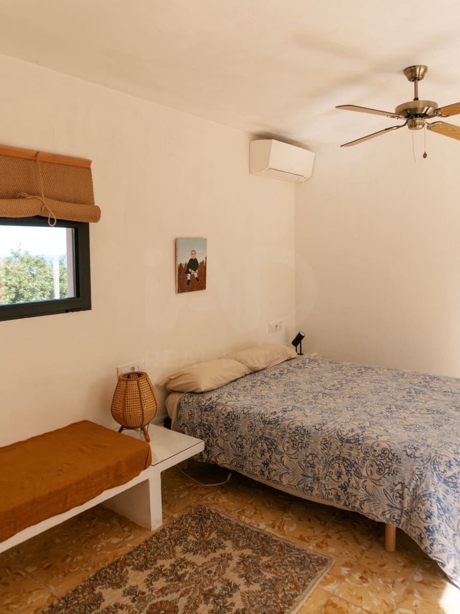 Casa de 3 habitaciones en Alicante / Alacant ciudad en venta con piscina - 947.000 € (Ref: 9993593)