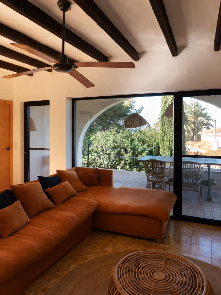 Casa de 3 habitaciones en Alicante / Alacant ciudad en venta con piscina - 947.000 € (Ref: 9993593)