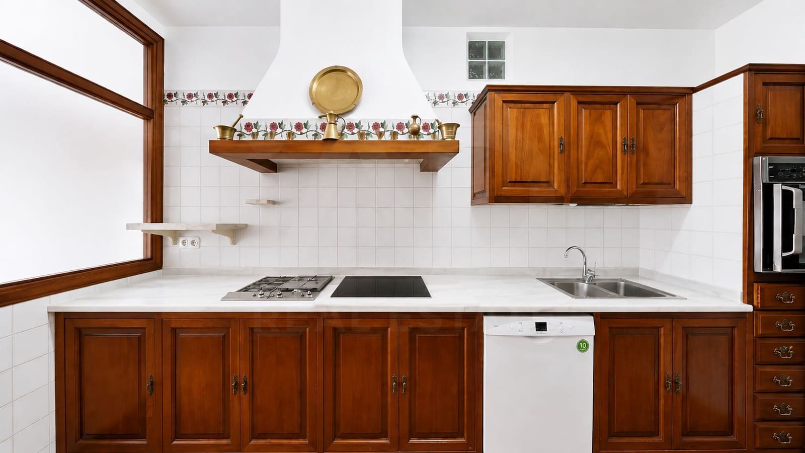 4 soveværelse Lejlighed til salg i Cordoba by med garage - € 700.000 (Ref: 9993594)