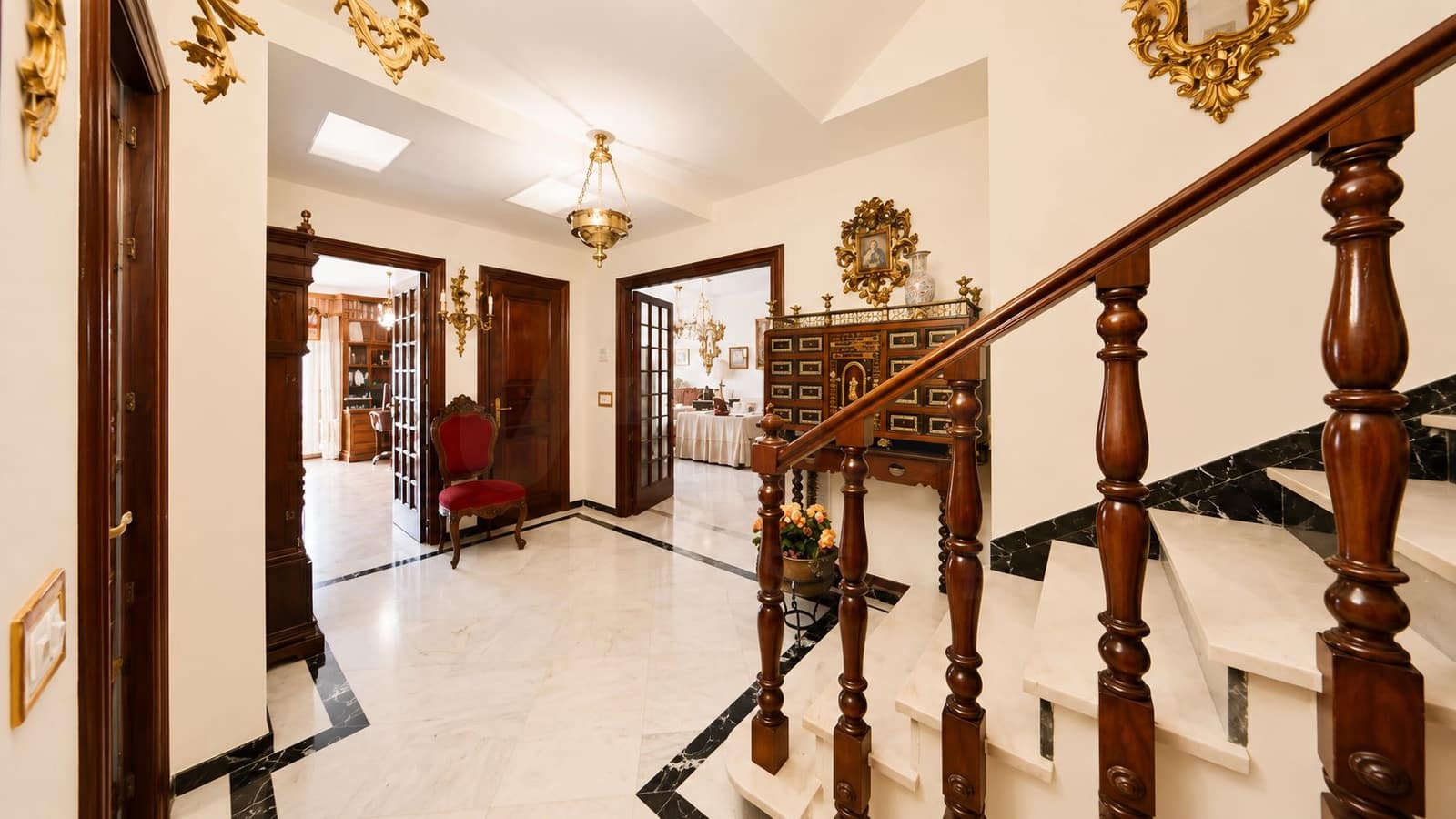 4 soveværelse Lejlighed til salg i Cordoba by med garage - € 700.000 (Ref: 9993594)