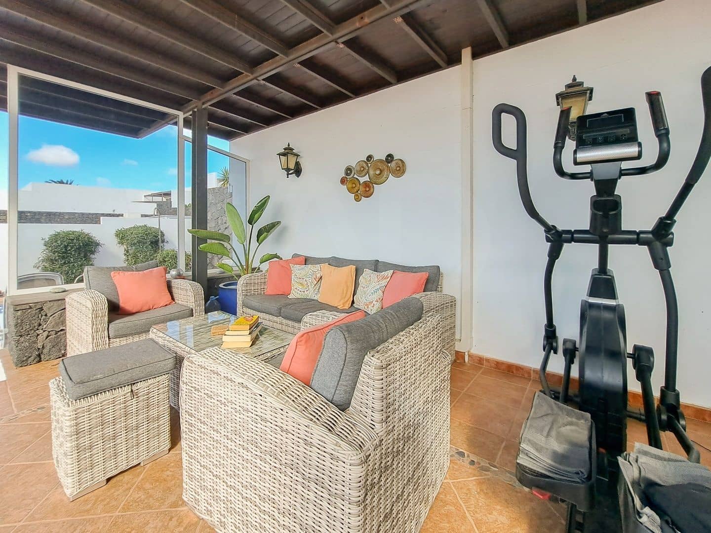3 slaapkamer Huis te koop in Playa Blanca met zwembad garage - € 625.000 (Ref: 9993596)